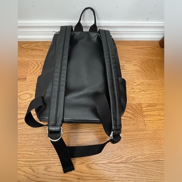 Matt & Nat Backpack - Picture 4 of 6